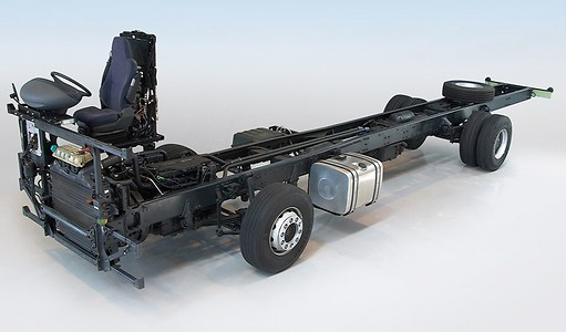 FRONT-ENGINE HIGH-FLOOR CHASSIS